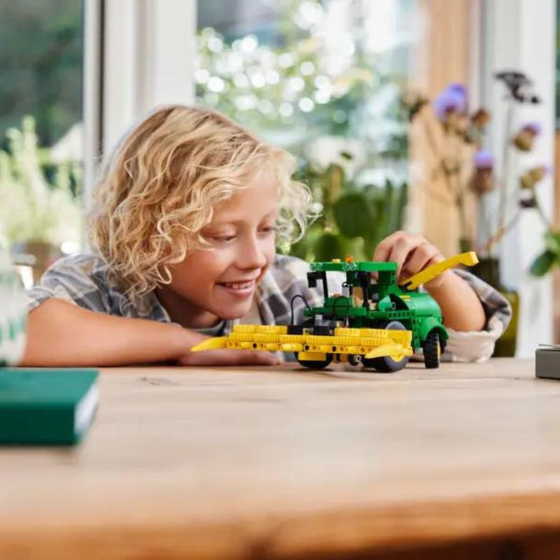 LEGO John Deere 9700 Forage Harvester Technic