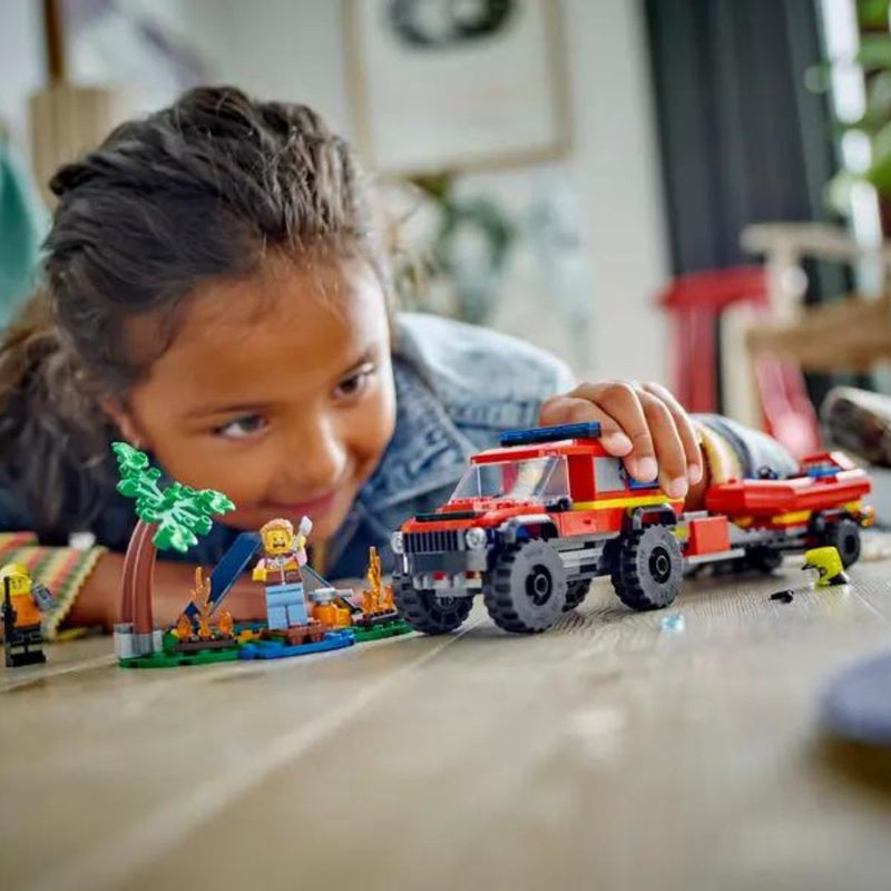 LEGO 4x4 Fire Truck with Rescue Boat City