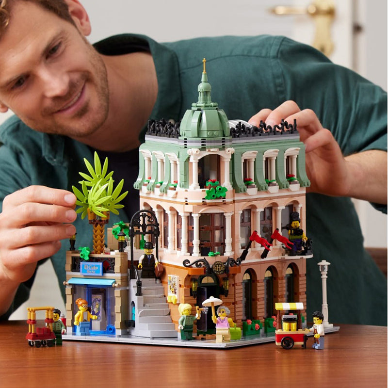 LEGO Boutique Hotel Modular Buildings