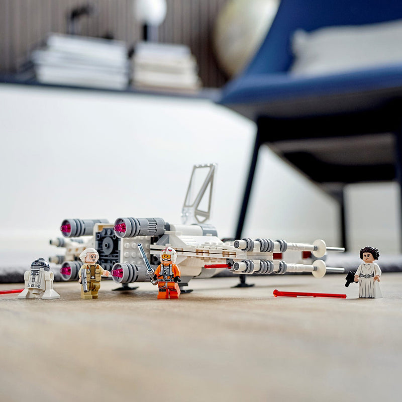 LEGO Luke Skywalker's X-Wing Fighter Star Wars