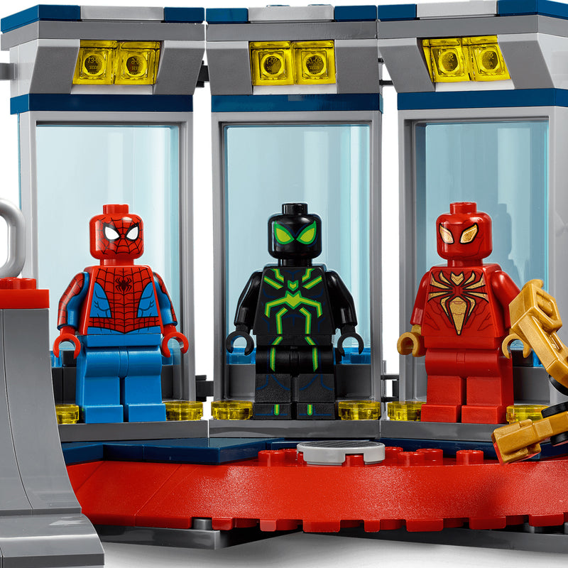 LEGO Attack on the Spider Lair Super Heroes